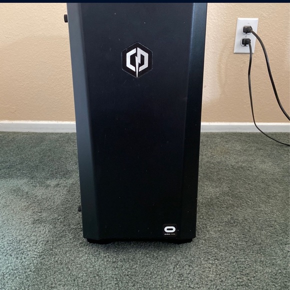 Cyber power PC, keyboard, and mouse - Picture 5 of 11